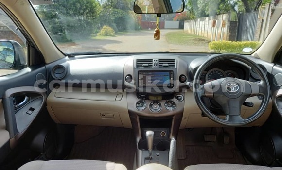 Tenga Itsva Toyota Vanguard Zvimwe Mota in Harare in Harare Tenga Itsva Toyota Vanguard Zvimwe Mota in Harare in Harare