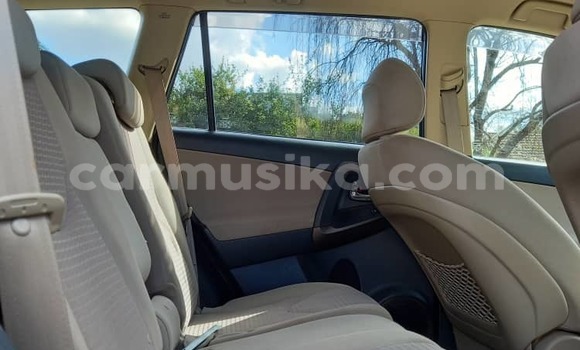 Tenga Itsva Toyota Vanguard Zvimwe Mota in Harare in Harare Tenga Itsva Toyota Vanguard Zvimwe Mota in Harare in Harare