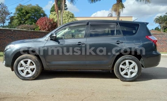 Tenga Itsva Toyota Vanguard Zvimwe Mota in Harare in Harare Tenga Itsva Toyota Vanguard Zvimwe Mota in Harare in Harare