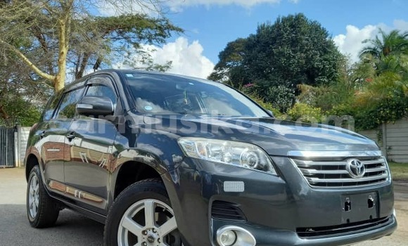 Tenga Itsva Toyota Vanguard Zvimwe Mota in Harare in Harare Tenga Itsva Toyota Vanguard Zvimwe Mota in Harare in Harare