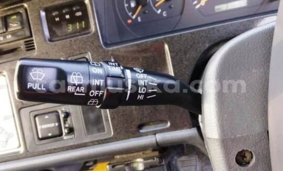 Buy Used Toyota Hiace Silver Car in Beitbridge in Matabeleland South Buy Used Toyota Hiace Silver Car in Beitbridge in Matabeleland South