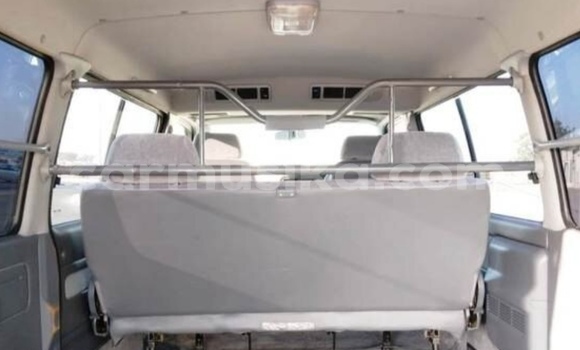 Buy Used Toyota Hiace Silver Car in Beitbridge in Matabeleland South Buy Used Toyota Hiace Silver Car in Beitbridge in Matabeleland South