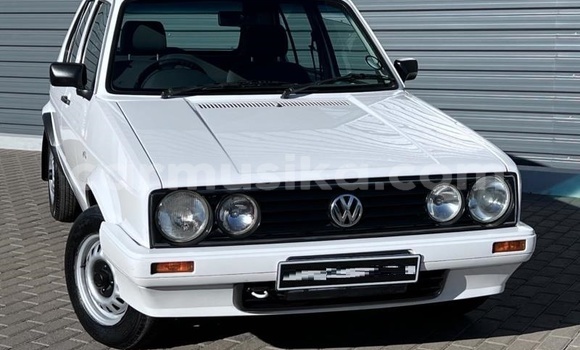 Buy Used Volkswagen Golf White Car in Beitbridge in Matabeleland South Buy Used Volkswagen Golf White Car in Beitbridge in Matabeleland South