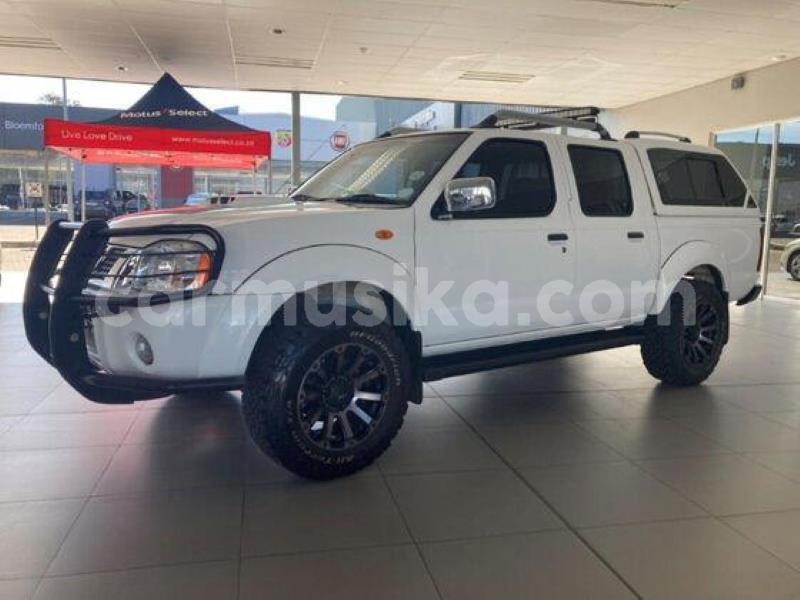 Big with watermark nissan np 300 matabeleland south beitbridge 30129