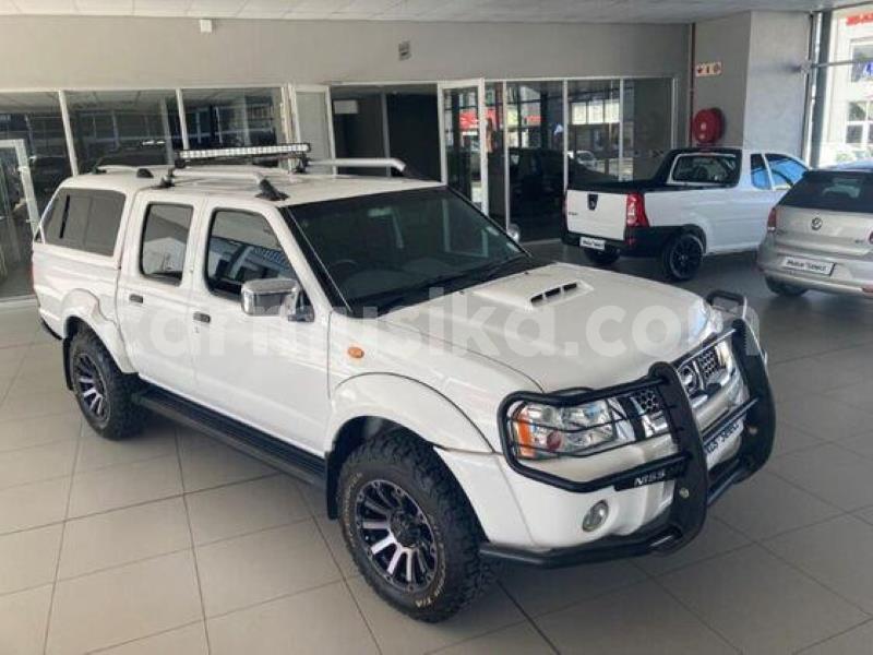 Big with watermark nissan np 300 matabeleland south beitbridge 30129