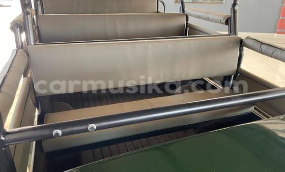 Nunua Ilio tumika Nissan NP 300 Kijani Gari ndani ya Beitbridge nchini Matabeleland Kusini Nunua Ilio tumika Nissan NP 300 Kijani Gari ndani ya Beitbridge nchini Matabeleland Kusini