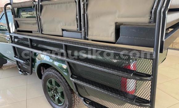 Nunua Ilio tumika Nissan NP 300 Kijani Gari ndani ya Beitbridge nchini Matabeleland Kusini Nunua Ilio tumika Nissan NP 300 Kijani Gari ndani ya Beitbridge nchini Matabeleland Kusini