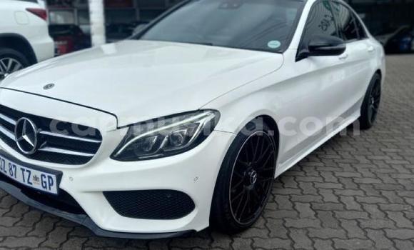 Nunua Ilio tumika Mercedes‒Benz G-klasse AMG Nyeupe Gari ndani ya Beitbridge nchini Matabeleland Kusini Nunua Ilio tumika Mercedes‒Benz G-klasse AMG Nyeupe Gari ndani ya Beitbridge nchini Matabeleland Kusini