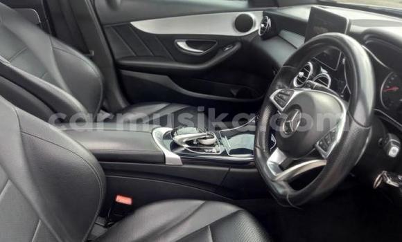 Nunua Ilio tumika Mercedes‒Benz G-klasse AMG Nyeupe Gari ndani ya Beitbridge nchini Matabeleland Kusini Nunua Ilio tumika Mercedes‒Benz G-klasse AMG Nyeupe Gari ndani ya Beitbridge nchini Matabeleland Kusini