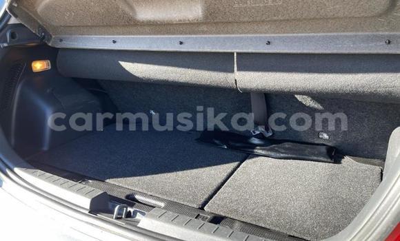 Nunua Ilio tumika Toyota Yaris Fedha Gari ndani ya Beitbridge nchini Matabeleland Kusini Nunua Ilio tumika Toyota Yaris Fedha Gari ndani ya Beitbridge nchini Matabeleland Kusini