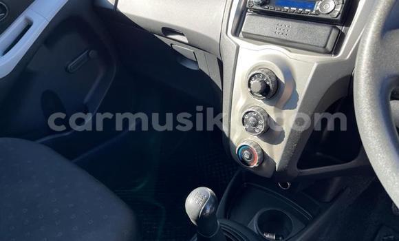 Nunua Ilio tumika Toyota Yaris Fedha Gari ndani ya Beitbridge nchini Matabeleland Kusini Nunua Ilio tumika Toyota Yaris Fedha Gari ndani ya Beitbridge nchini Matabeleland Kusini