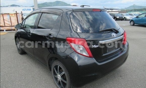 Acheter Occasion Voiture Toyota Vitz Noir à Beitbridge, Matabeleland South Acheter Occasion Voiture Toyota Vitz Noir à Beitbridge, Matabeleland South