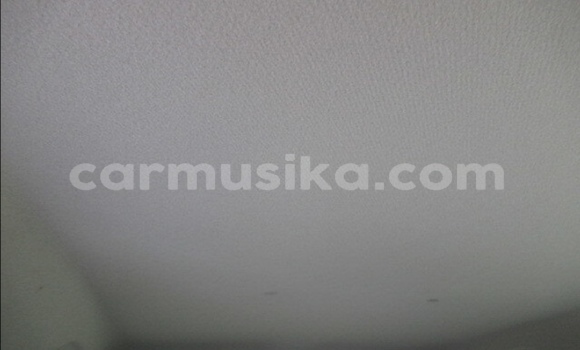 Acheter Occasion Voiture Toyota Vitz Noir à Beitbridge, Matabeleland South Acheter Occasion Voiture Toyota Vitz Noir à Beitbridge, Matabeleland South