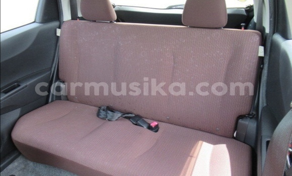 Acheter Occasion Voiture Toyota Vitz Noir à Beitbridge, Matabeleland South Acheter Occasion Voiture Toyota Vitz Noir à Beitbridge, Matabeleland South