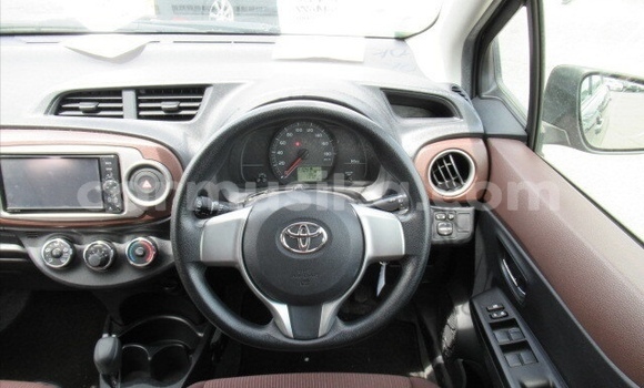 Acheter Occasion Voiture Toyota Vitz Noir à Beitbridge, Matabeleland South Acheter Occasion Voiture Toyota Vitz Noir à Beitbridge, Matabeleland South