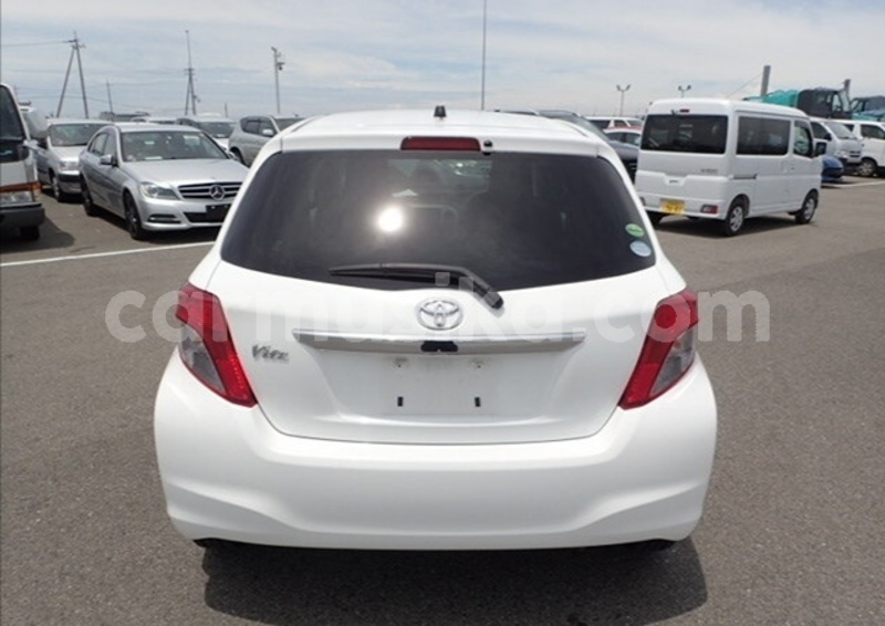 Big with watermark toyota vitz matabeleland south beitbridge 30144