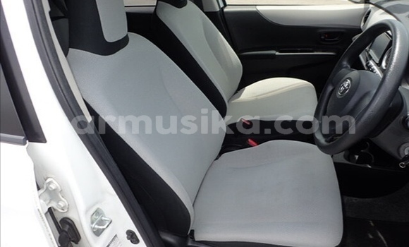 Tenga Tsaru Toyota Vitz Chena Mota in Beitbridge in Matabeleland South Tenga Tsaru Toyota Vitz Chena Mota in Beitbridge in Matabeleland South