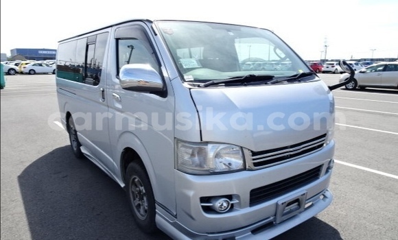 Tenga Tsaru Toyota Hiace Sirivha Mota in Beitbridge in Matabeleland South Tenga Tsaru Toyota Hiace Sirivha Mota in Beitbridge in Matabeleland South