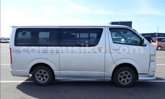 Tenga Tsaru Toyota Hiace Sirivha Mota in Beitbridge in Matabeleland South Tenga Tsaru Toyota Hiace Sirivha Mota in Beitbridge in Matabeleland South