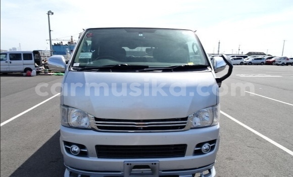 Tenga Tsaru Toyota Hiace Sirivha Mota in Beitbridge in Matabeleland South Tenga Tsaru Toyota Hiace Sirivha Mota in Beitbridge in Matabeleland South
