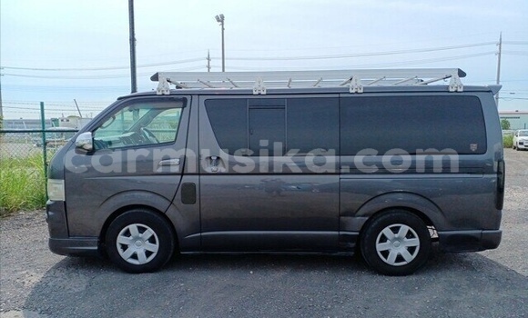 Tenga Tsaru Toyota Hiace Zvimwe Mota in Beitbridge in Matabeleland South Tenga Tsaru Toyota Hiace Zvimwe Mota in Beitbridge in Matabeleland South