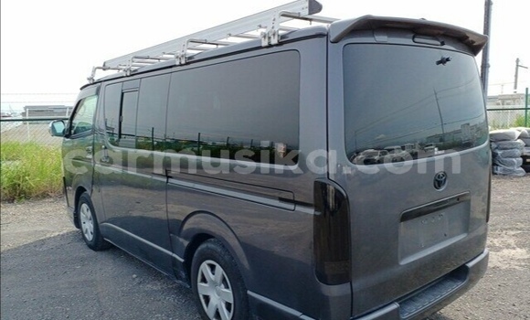 Tenga Tsaru Toyota Hiace Zvimwe Mota in Beitbridge in Matabeleland South Tenga Tsaru Toyota Hiace Zvimwe Mota in Beitbridge in Matabeleland South