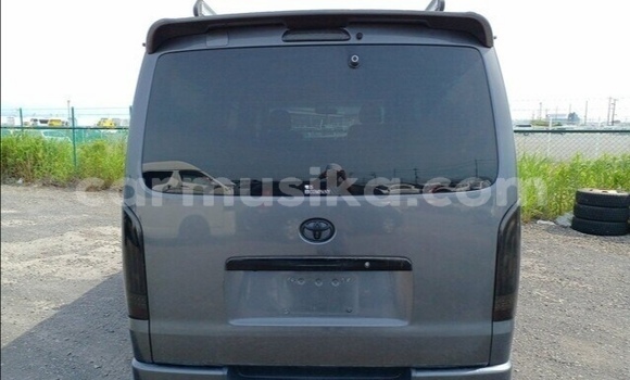 Tenga Tsaru Toyota Hiace Zvimwe Mota in Beitbridge in Matabeleland South Tenga Tsaru Toyota Hiace Zvimwe Mota in Beitbridge in Matabeleland South