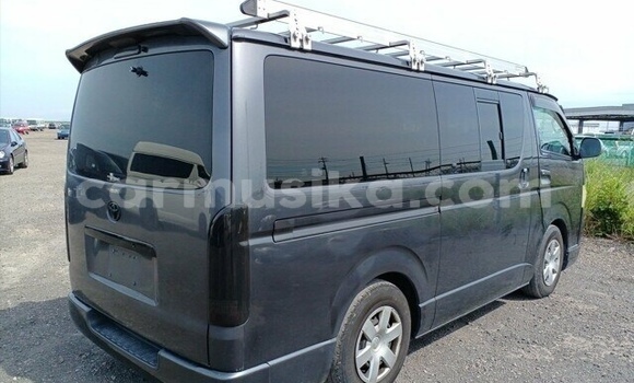 Tenga Tsaru Toyota Hiace Zvimwe Mota in Beitbridge in Matabeleland South Tenga Tsaru Toyota Hiace Zvimwe Mota in Beitbridge in Matabeleland South