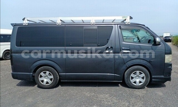 Tenga Tsaru Toyota Hiace Zvimwe Mota in Beitbridge in Matabeleland South Tenga Tsaru Toyota Hiace Zvimwe Mota in Beitbridge in Matabeleland South