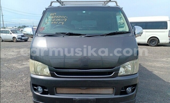 Tenga Tsaru Toyota Hiace Zvimwe Mota in Beitbridge in Matabeleland South Tenga Tsaru Toyota Hiace Zvimwe Mota in Beitbridge in Matabeleland South