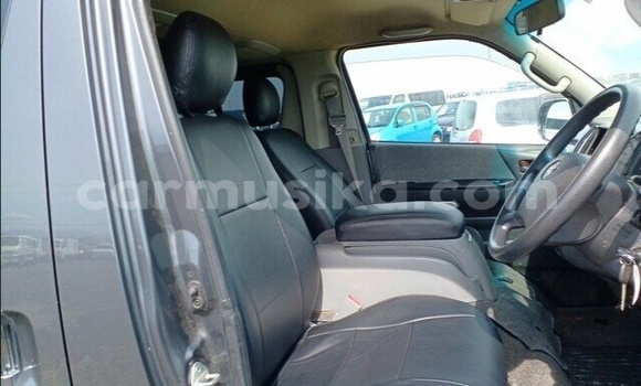 Tenga Tsaru Toyota Hiace Zvimwe Mota in Beitbridge in Matabeleland South Tenga Tsaru Toyota Hiace Zvimwe Mota in Beitbridge in Matabeleland South