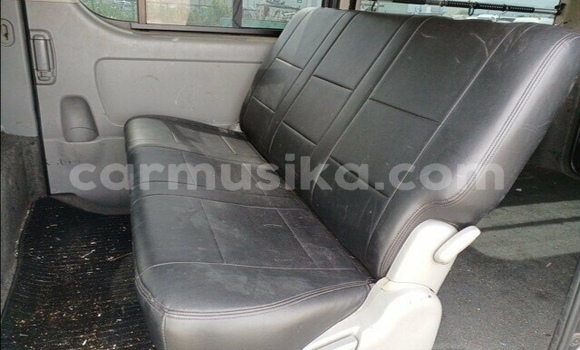 Tenga Tsaru Toyota Hiace Zvimwe Mota in Beitbridge in Matabeleland South Tenga Tsaru Toyota Hiace Zvimwe Mota in Beitbridge in Matabeleland South