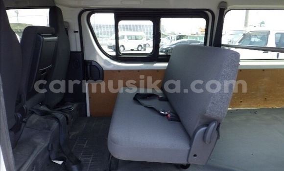 Tenga Tsaru Toyota Hiace Chena Mota in Beitbridge in Matabeleland South Tenga Tsaru Toyota Hiace Chena Mota in Beitbridge in Matabeleland South