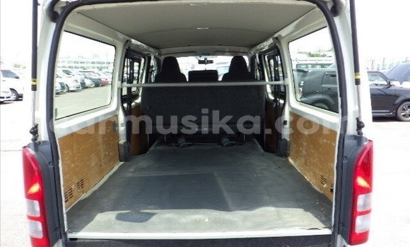 Tenga Tsaru Toyota Hiace Chena Mota in Beitbridge in Matabeleland South Tenga Tsaru Toyota Hiace Chena Mota in Beitbridge in Matabeleland South