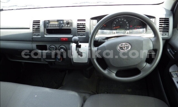 Tenga Tsaru Toyota Hiace Chena Mota in Beitbridge in Matabeleland South Tenga Tsaru Toyota Hiace Chena Mota in Beitbridge in Matabeleland South