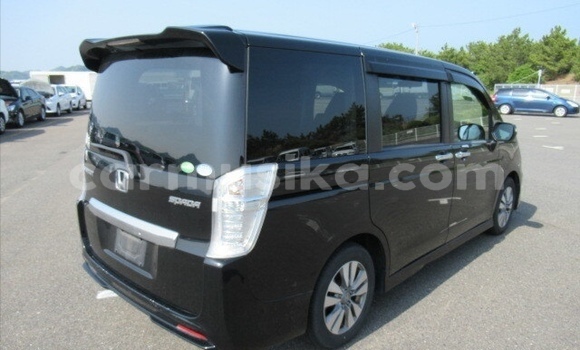 Acheter Occasion Voiture Honda Stepwgn Noir à Beitbridge, Matabeleland South Acheter Occasion Voiture Honda Stepwgn Noir à Beitbridge, Matabeleland South