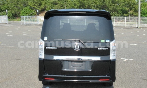Acheter Occasion Voiture Honda Stepwgn Noir à Beitbridge, Matabeleland South Acheter Occasion Voiture Honda Stepwgn Noir à Beitbridge, Matabeleland South