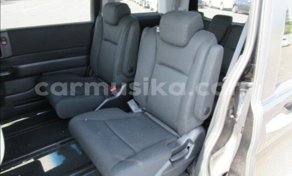 Acheter Occasion Voiture Honda Stepwgn Noir à Beitbridge, Matabeleland South Acheter Occasion Voiture Honda Stepwgn Noir à Beitbridge, Matabeleland South