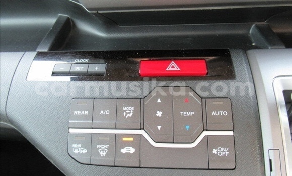 Acheter Occasion Voiture Honda Stepwgn Noir à Beitbridge, Matabeleland South Acheter Occasion Voiture Honda Stepwgn Noir à Beitbridge, Matabeleland South