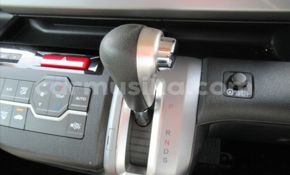 Acheter Occasion Voiture Honda Stepwgn Noir à Beitbridge, Matabeleland South Acheter Occasion Voiture Honda Stepwgn Noir à Beitbridge, Matabeleland South