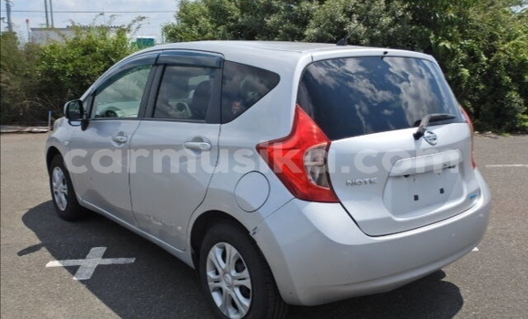 Tenga Tsaru Nissan Note Sirivha Mota in Beitbridge in Matabeleland South Tenga Tsaru Nissan Note Sirivha Mota in Beitbridge in Matabeleland South