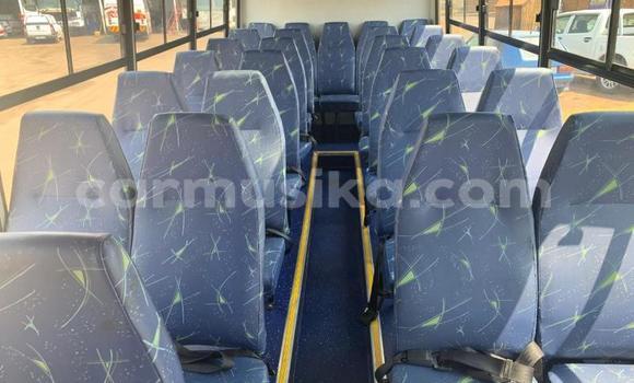 Buy Used Mercedes-Benz E-Classe White Car in Beitbridge in Matabeleland South Buy Used Mercedes-Benz E-Classe White Car in Beitbridge in Matabeleland South