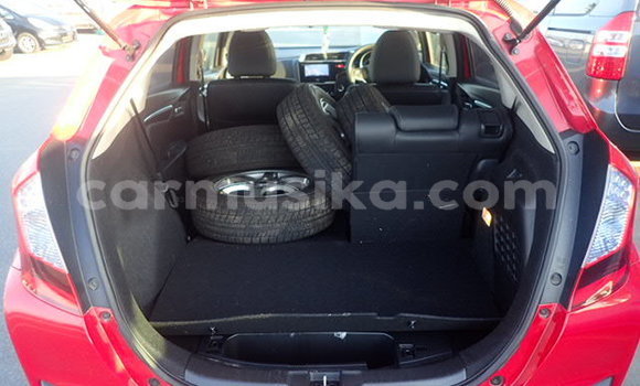 Tenga Tsaru Honda Fit Tsvuku Mota in Beitbridge in Matabeleland South Tenga Tsaru Honda Fit Tsvuku Mota in Beitbridge in Matabeleland South