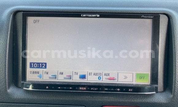 Buy Used Toyota Hiace Silver Car in Beitbridge in Matabeleland South Buy Used Toyota Hiace Silver Car in Beitbridge in Matabeleland South