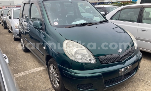 Tenga Tsaru Toyota FunCargo Zvimwe Mota in Beitbridge in Matabeleland South