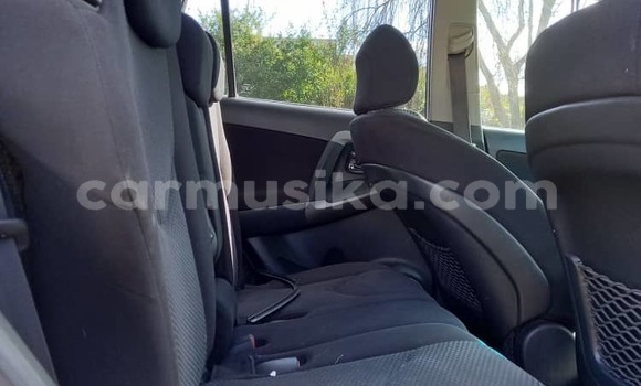 Acheter Occasion Voiture Toyota RAV4 Gris à Harare, Harare Acheter Occasion Voiture Toyota RAV4 Gris à Harare, Harare
