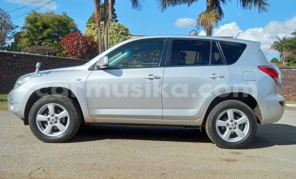 Acheter Occasion Voiture Toyota RAV4 Gris à Harare, Harare Acheter Occasion Voiture Toyota RAV4 Gris à Harare, Harare