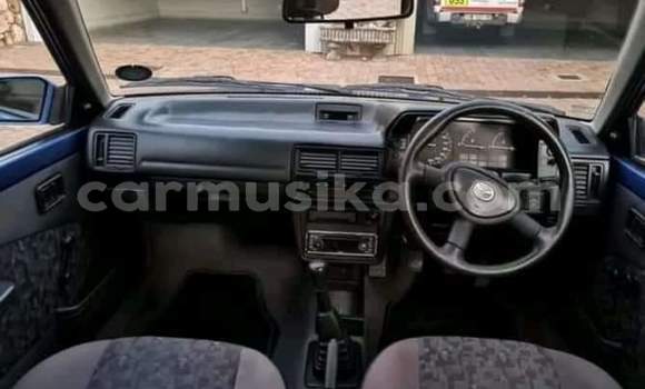 Nunua Ilio tumika Mazda 323 Bluu Gari ndani ya Beitbridge nchini Matabeleland Kusini Nunua Ilio tumika Mazda 323 Bluu Gari ndani ya Beitbridge nchini Matabeleland Kusini