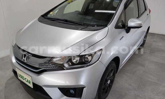 Acheter Occasion Voiture Honda Fit Gris à Beitbridge, Matabeleland South