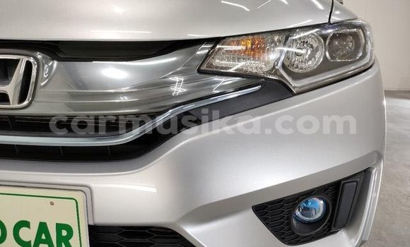 Acheter Occasion Voiture Honda Fit Gris à Beitbridge, Matabeleland South Acheter Occasion Voiture Honda Fit Gris à Beitbridge, Matabeleland South